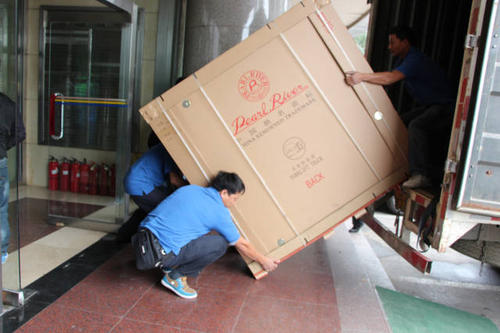 让胡路钢琴贵重工艺品无忧运